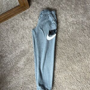 Boys Nike XL jogger Sweatpants